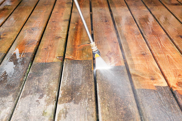 Best Pressure Washing Contractors  in East Providence, RI